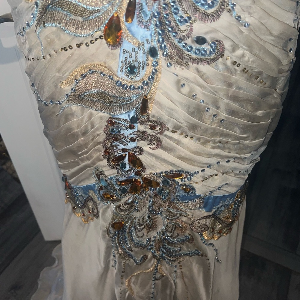 MUSANI GOLD COUTURE Evening Prom Dress Gown - Picture 9 of 14